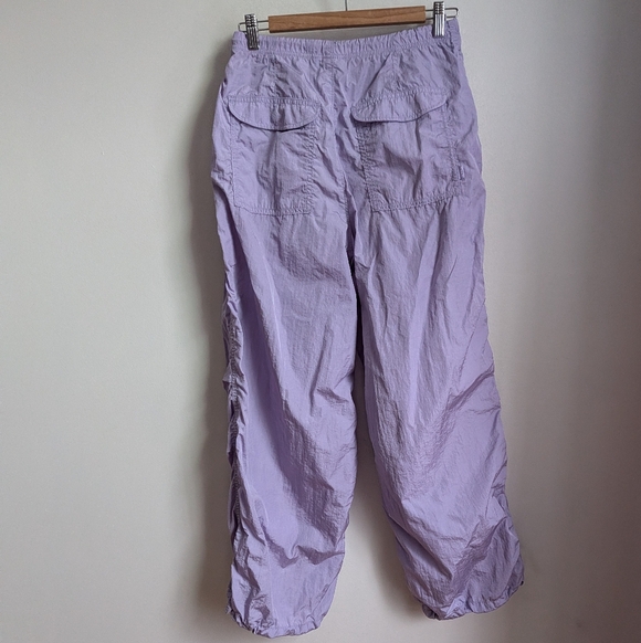 ARITZIA TNA Lilac Nylon Cargo Streetwear Athletic Athleisure Pants Size Small - Picture 13 of 13